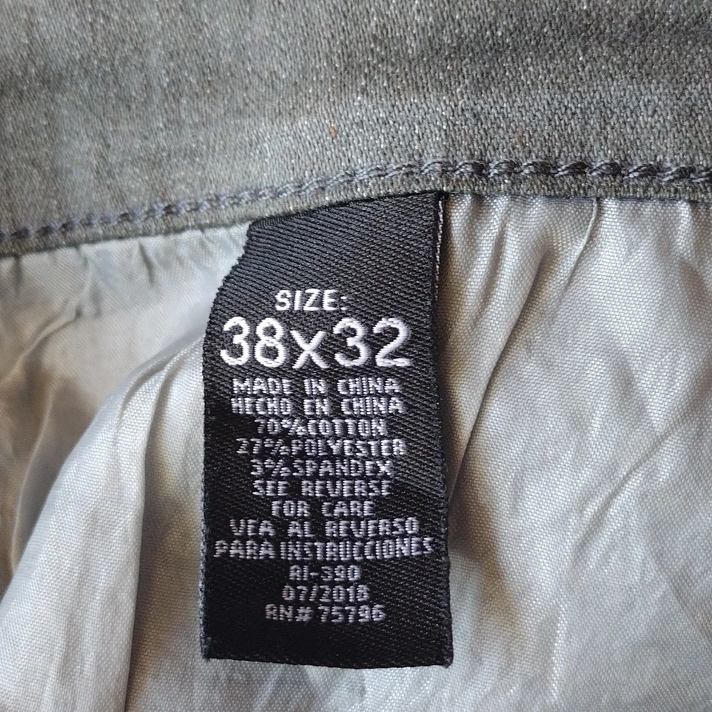 Pants - Picture 3 of 9